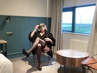 Sissyrobyn hotel fun