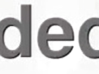 Kauany recebe dois paus grandes